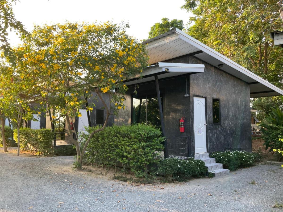 Baan Tonjaeng Resort Chainat Экстерьер фото