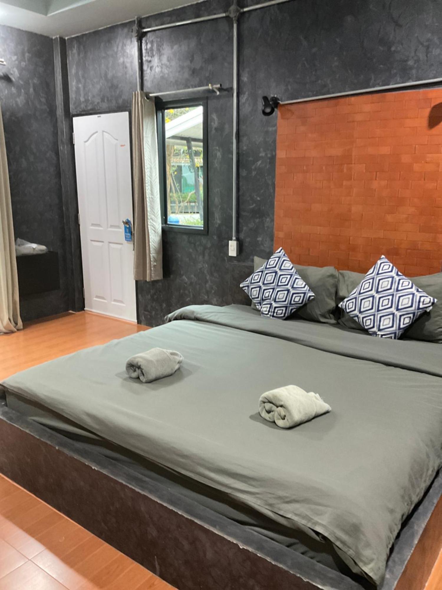 Baan Tonjaeng Resort Chainat Экстерьер фото